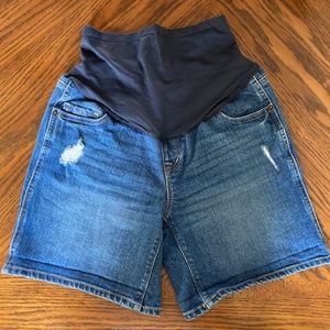 Old Navy Maternity Denim Jean Shorts - 6